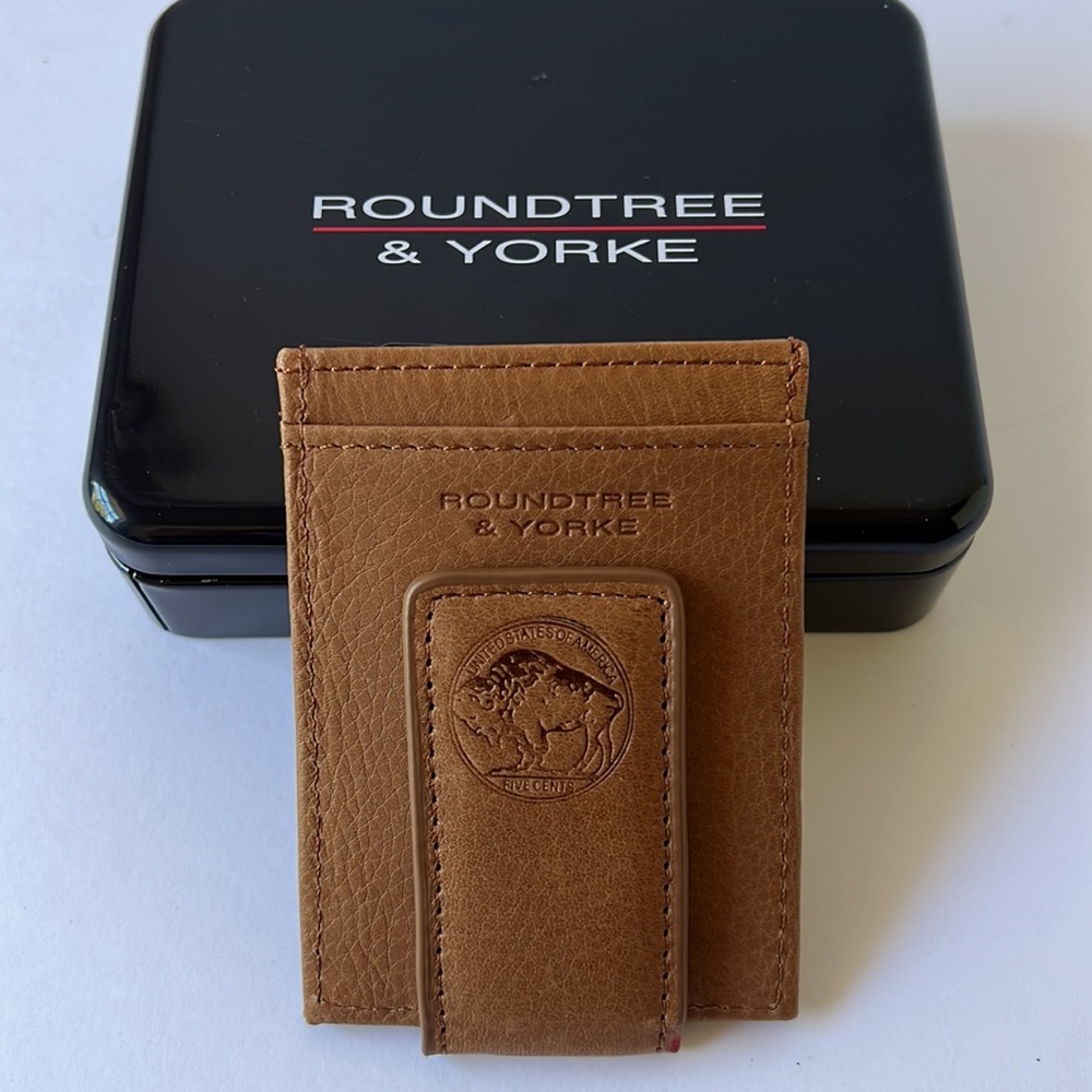 Roundtree & Yorke Magnetic Multi Card Case New RFID